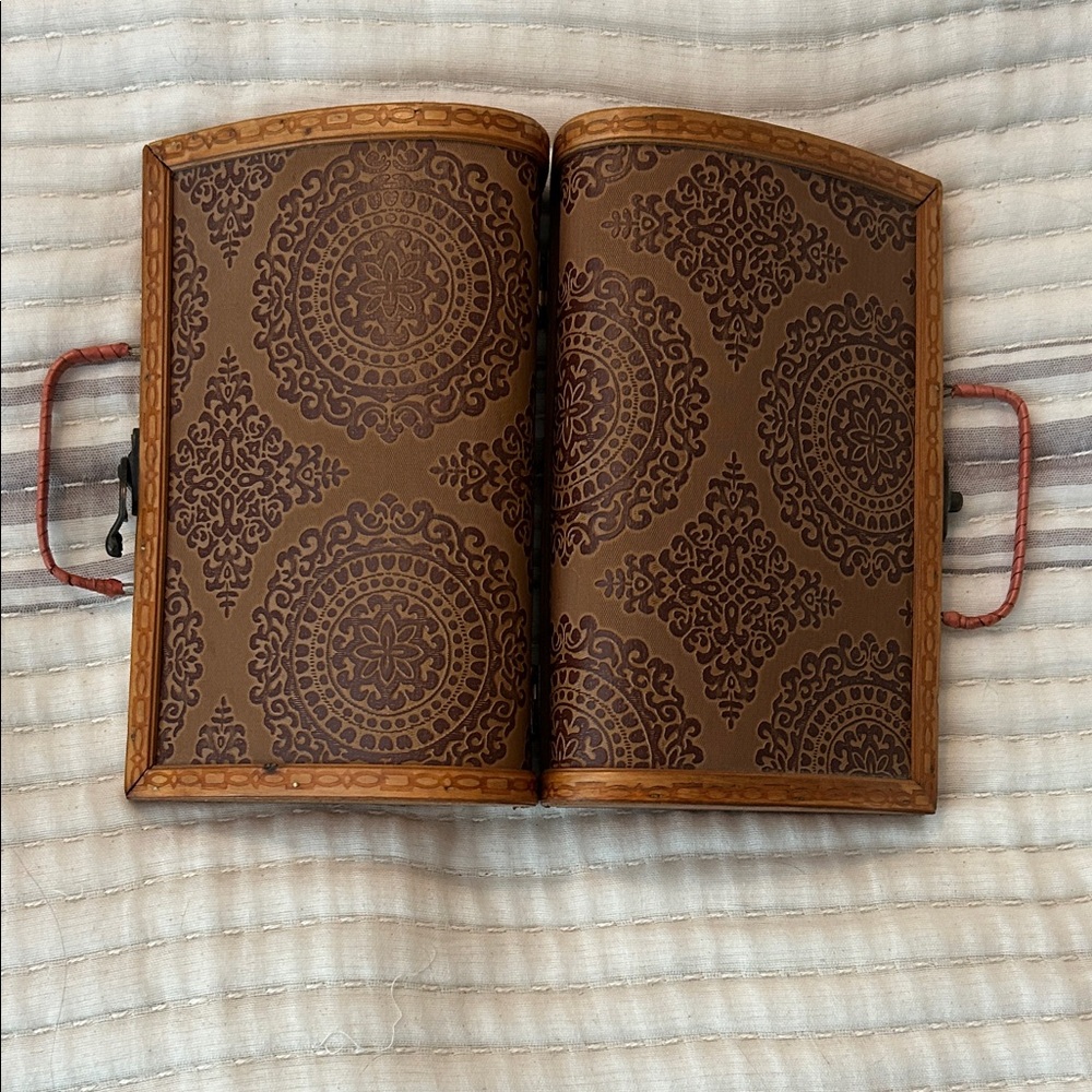Wooden Box Purse - Picture 6 of 10